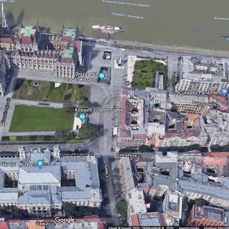 Nice And Cozy Apartment Next To The Parliament Budapest Luaran gambar