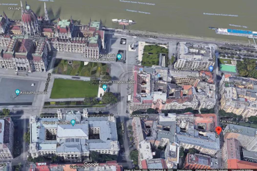 Nice And Cozy Apartment Next To The Parliament Budapest Luaran gambar