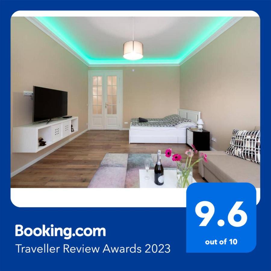 Nice And Cozy Apartment Next To The Parliament Budapest Luaran gambar